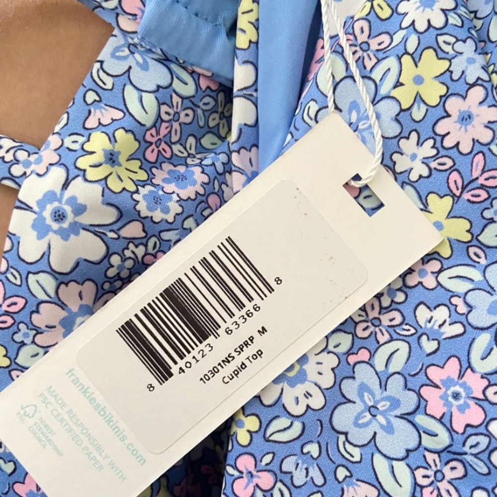 NWT Frankie’s Bikinis Cupid Top - Picture 3 of 3